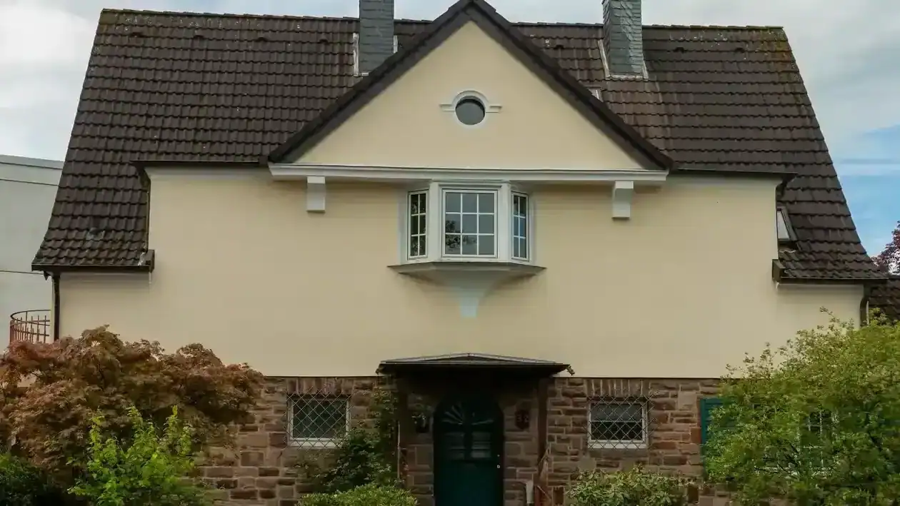 Wilmette Masonry Services: When to Repair or Replace Your Brick