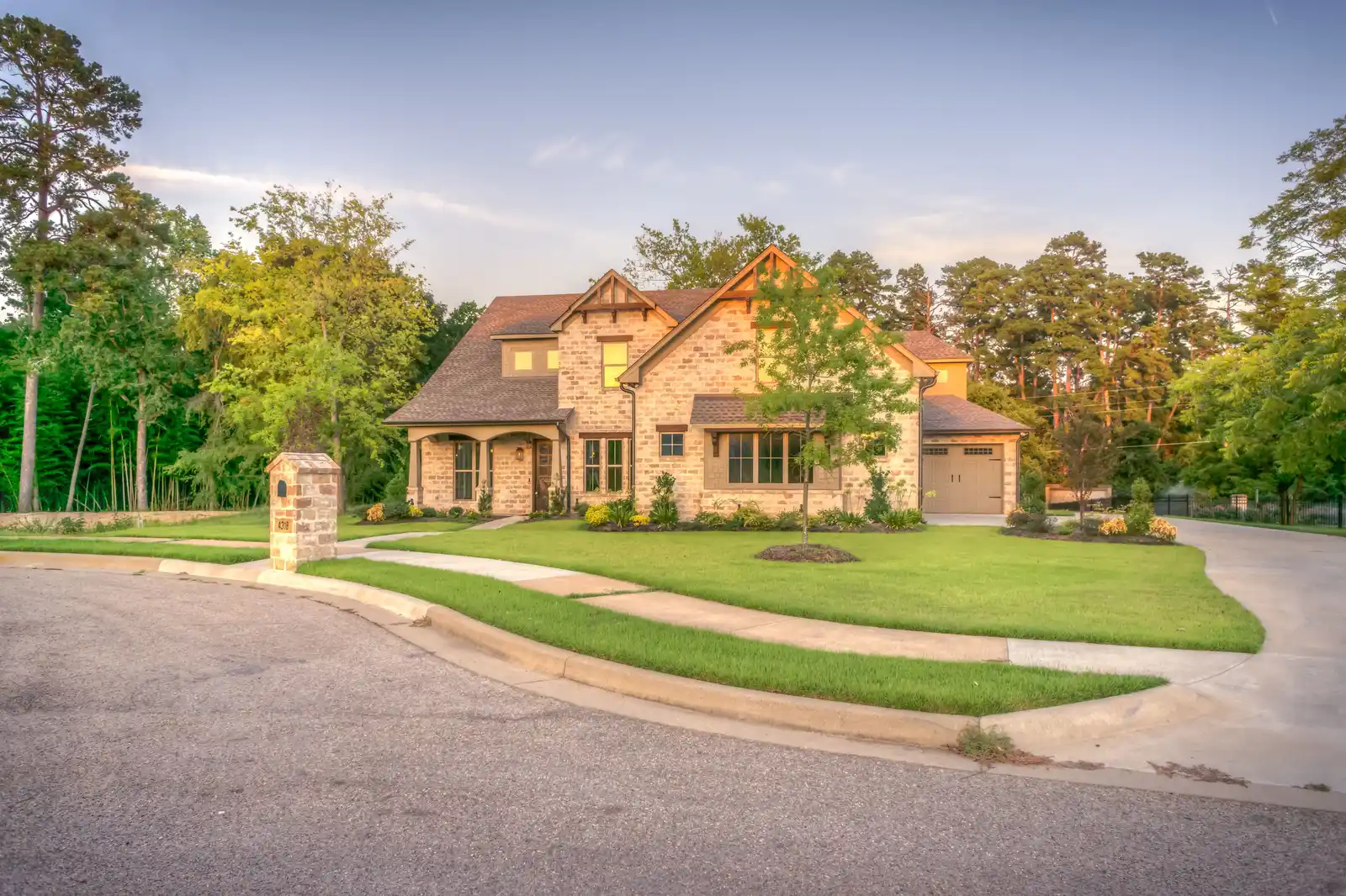 New custom masonry home exterior near Burr Ridge, IL
