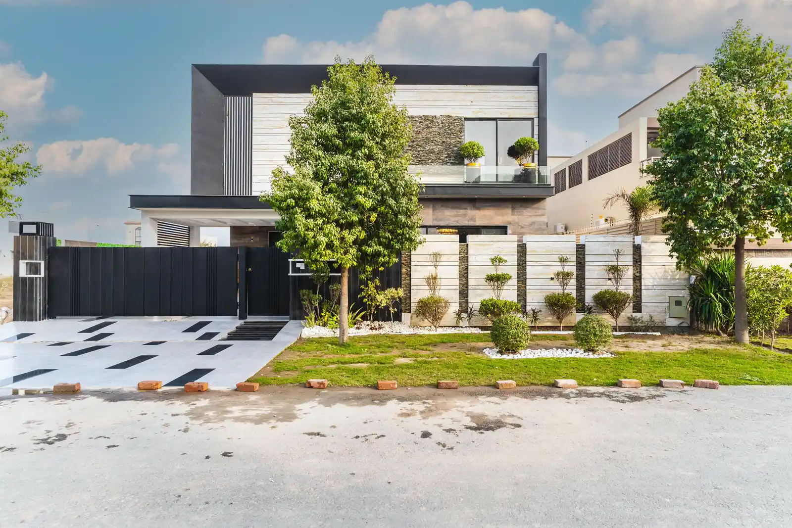 New custom masonry home exterior near Evanston, IL