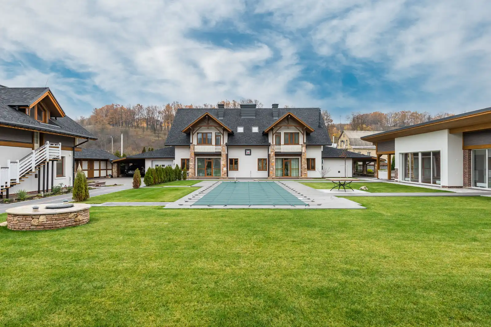 New custom masonry home exterior near Hinsdale, IL