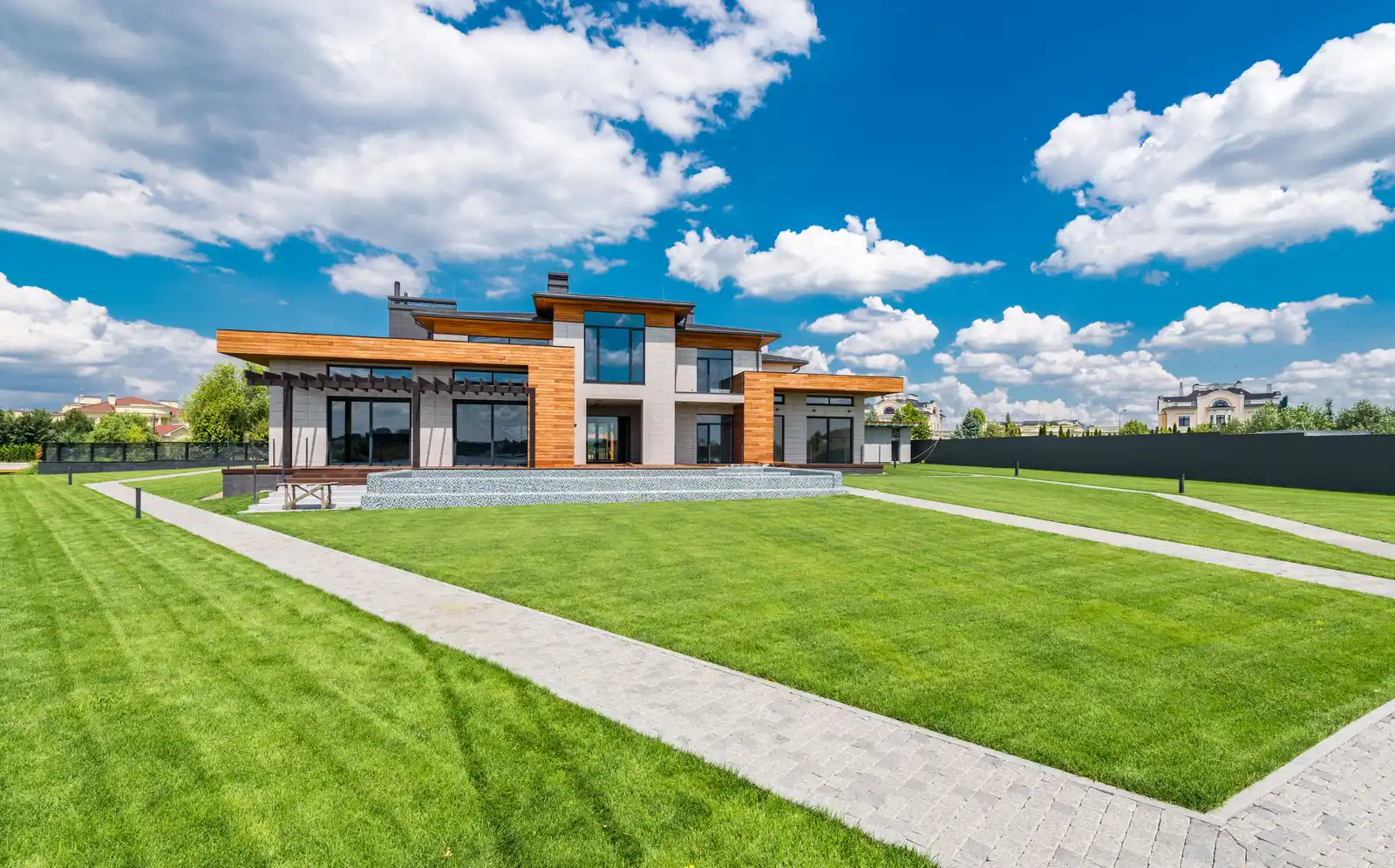 New custom masonry home exterior near Burr Ridge, IL