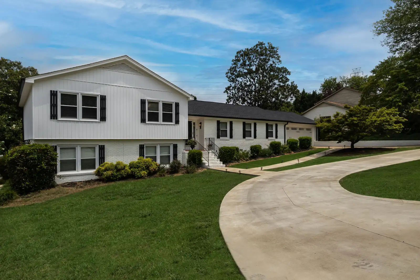 New custom masonry home exterior near Oak Brook, IL