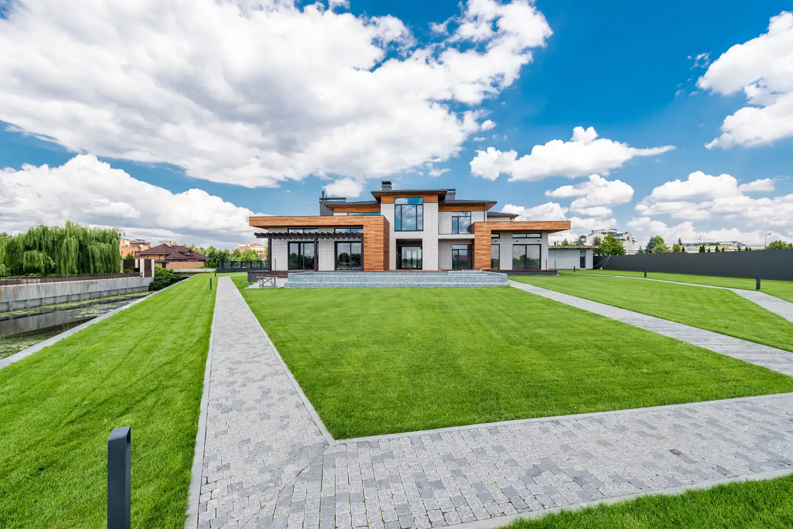 New custom masonry home exterior near Oak Brook, IL