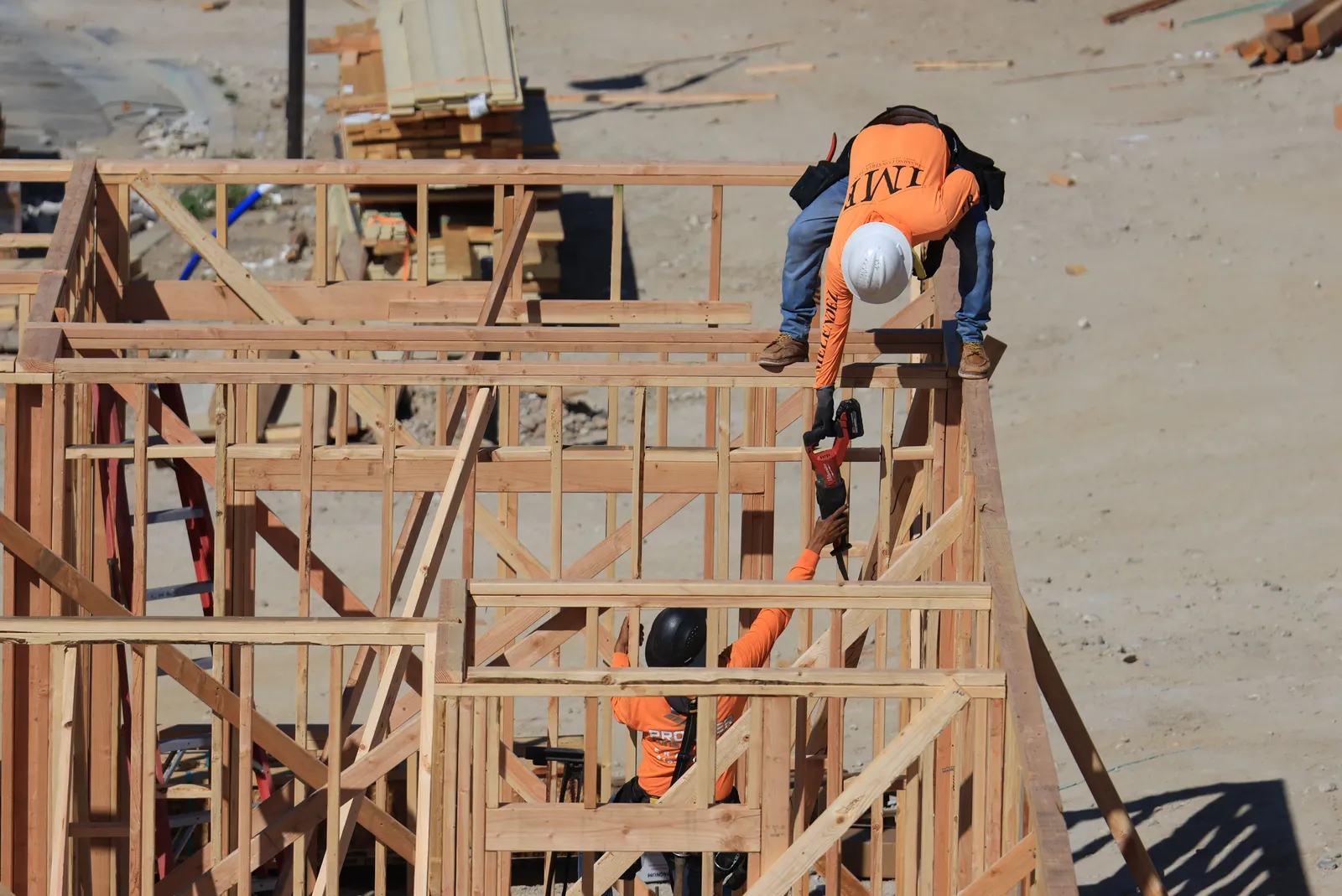 One in-house AMS masonry crew on site