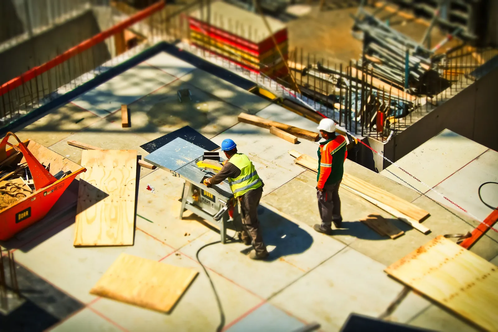 In-house masons building structural block